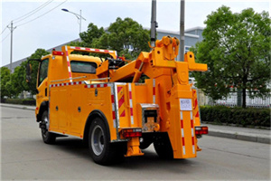 爱民高速路拖车费